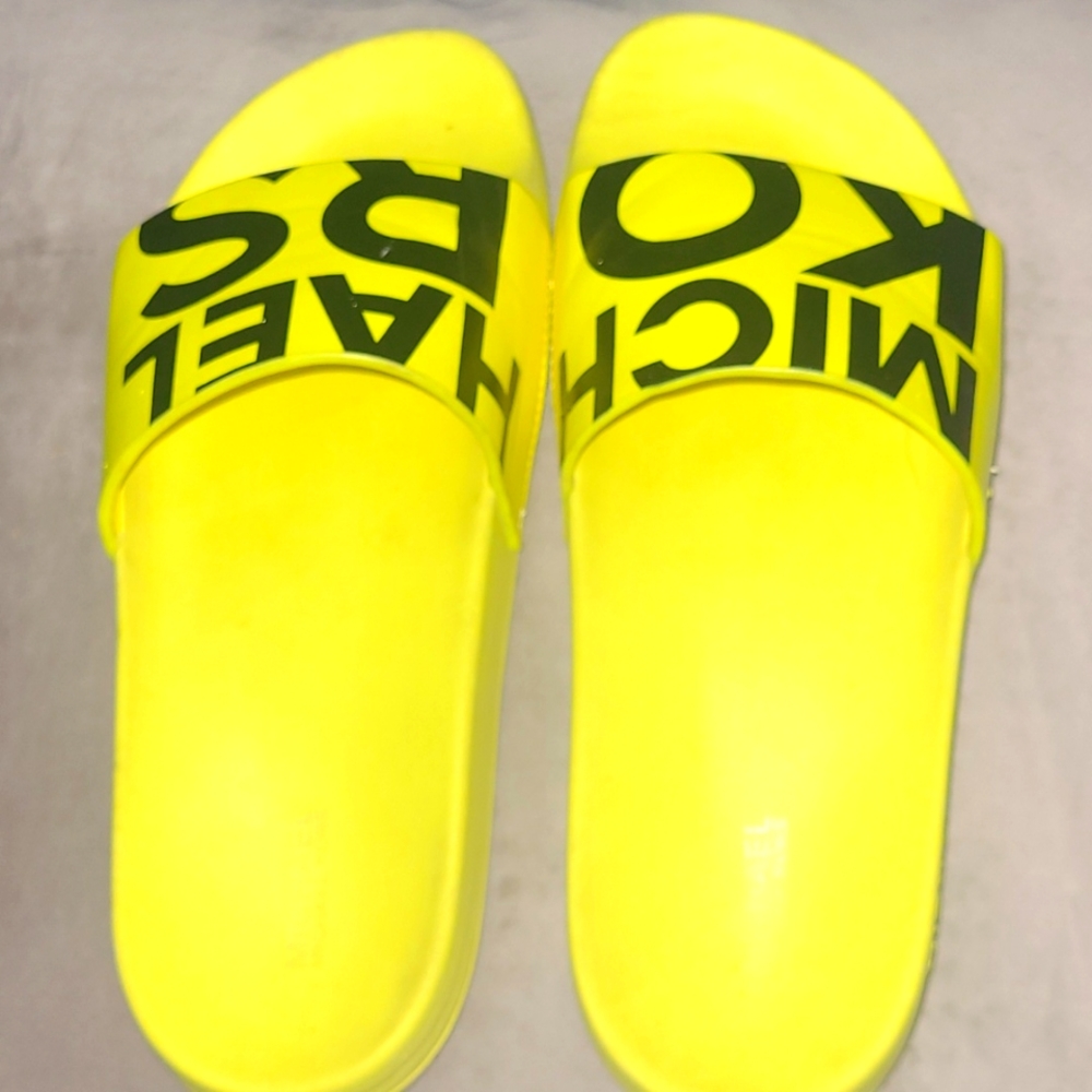 Michael kors slides